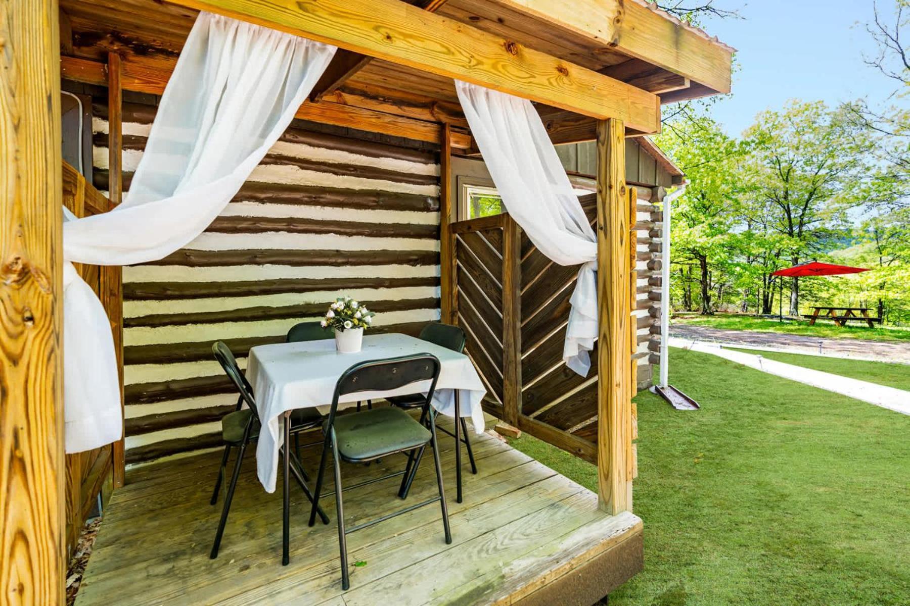 Modernized Log Cabin W Hot Tub Fire Pit & Views Беркли-Спрингс Экстерьер фото